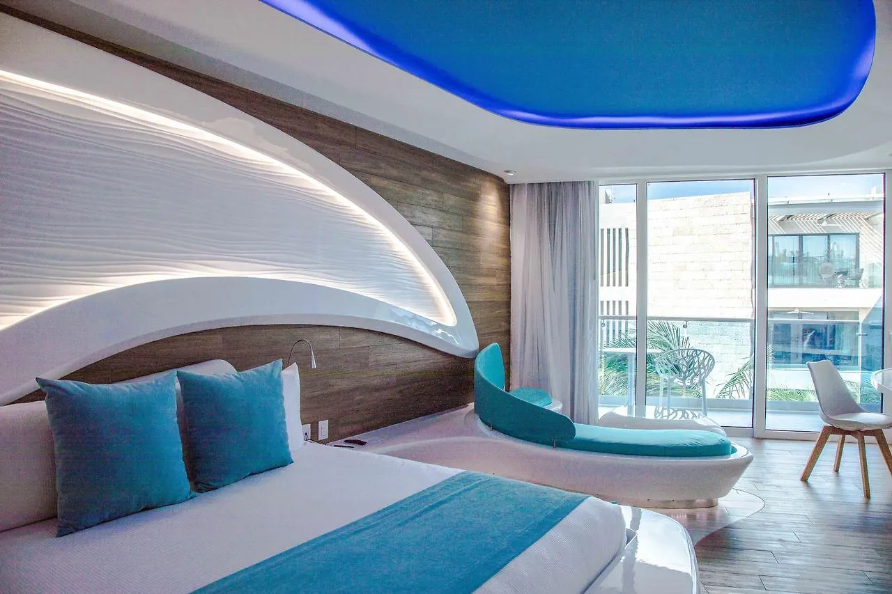 We Uniq Hotel El Carmen Adults Only Playa del Carmen 5*,  Messico