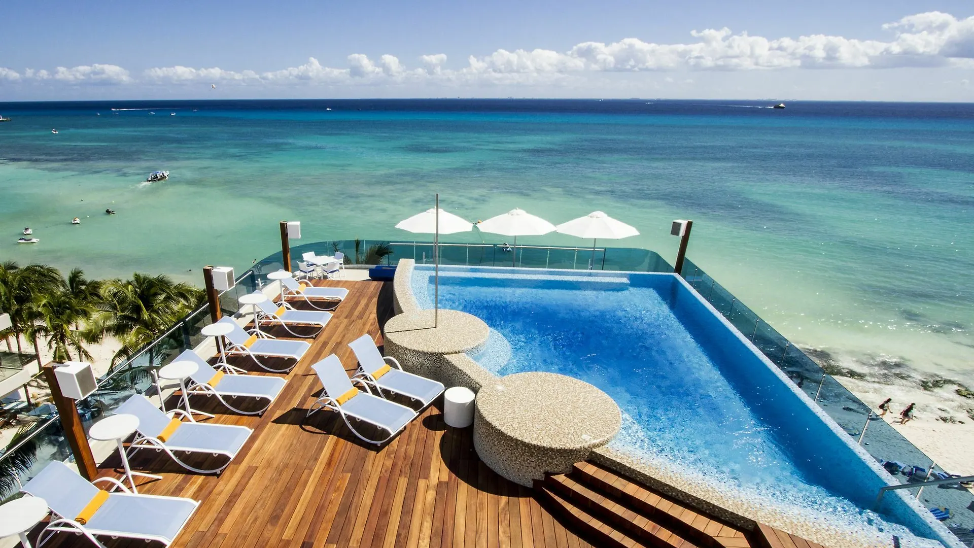 We Uniq Hotel El Carmen Adults Only Playa del Carmen 5*,