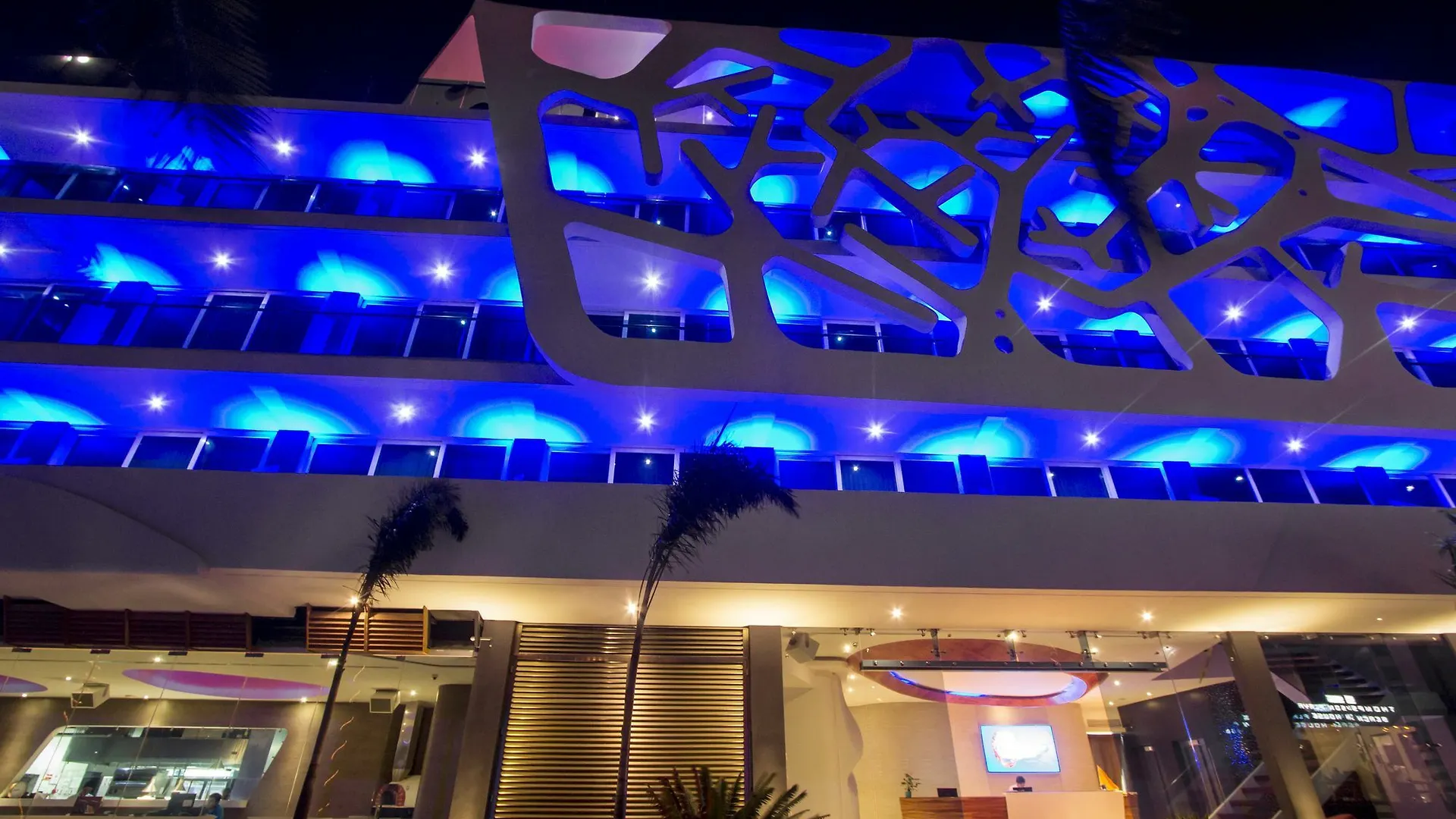 We Uniq Hotel El Carmen Adults Only Playa del Carmen